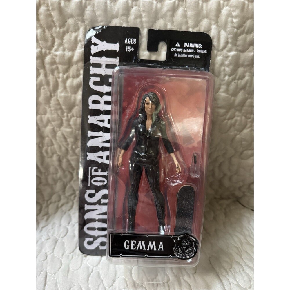 Mezco Sons of Anarchy Gemma Teller 6” Action Figure MOC 2014 SAMCRO